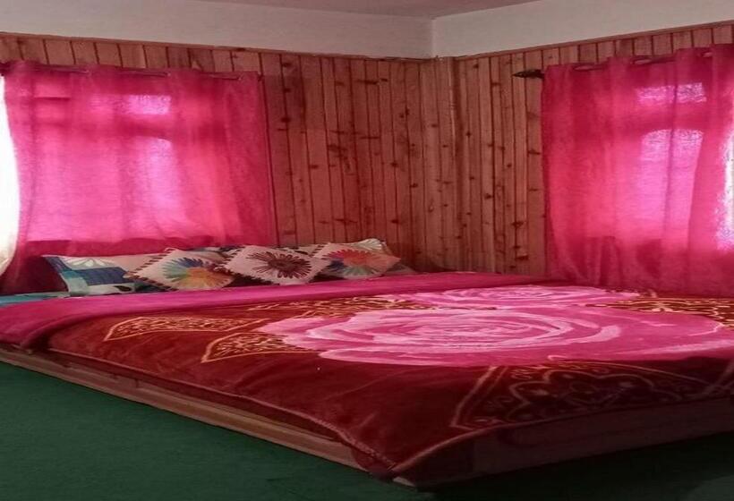 Номер Стандарт Трехместный, Lolegaon Farmstay By Stayapsrt