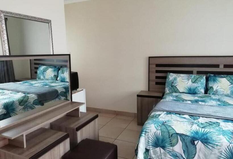 Номер Economy, Ngisaphila Guesthouse