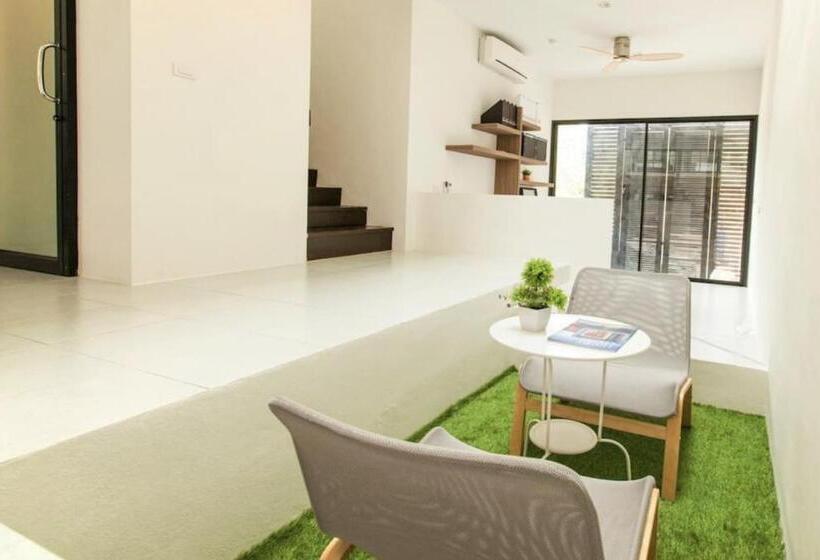Economy Triple Room, Enjoy Samui Residences Pause By Replay