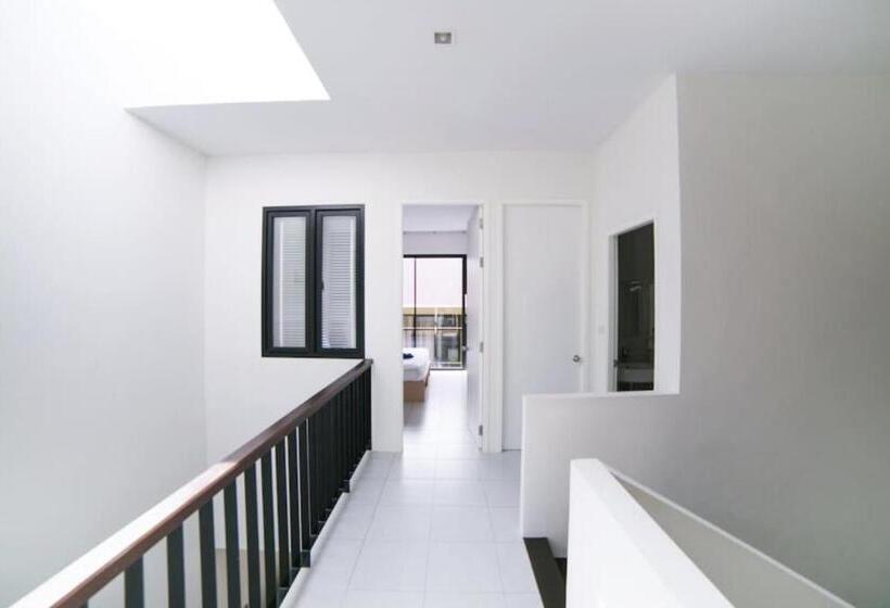 Economy Triple Room, Enjoy Samui Residences Pause By Replay