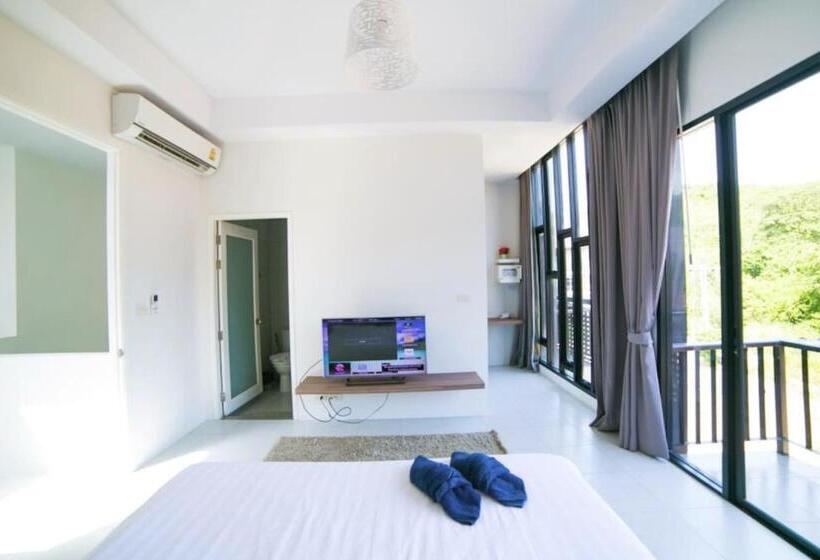 Economy Triple Room, Enjoy Samui Residences Pause By Replay