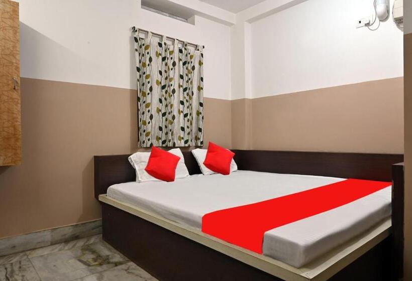 اتاق لوکس, Shanti Guest House