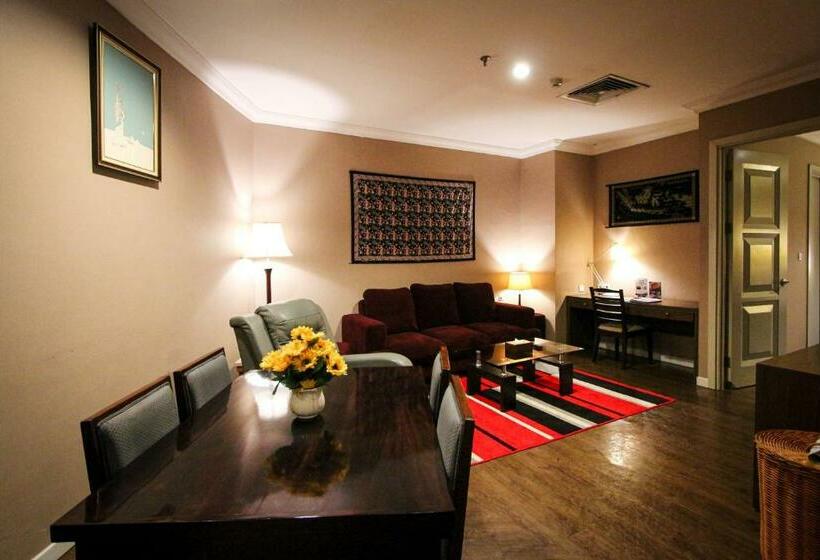 Family Suite, Forbis