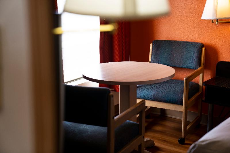 Стандартный Номер Кровать Кинг, Oyo Hotel Hermiston Or, Downtown
