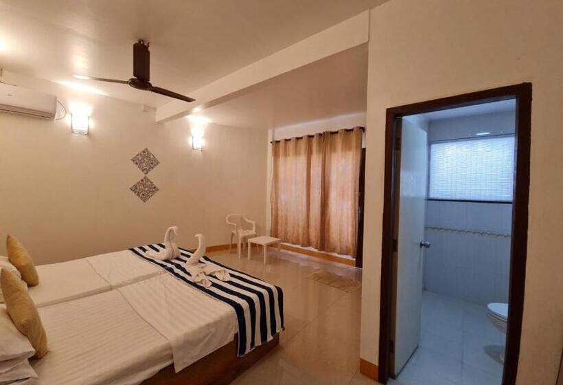 اتاق لوکس, Liberty Guest House Maldives