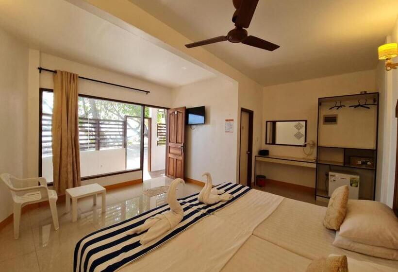 اتاق لوکس, Liberty Guest House Maldives