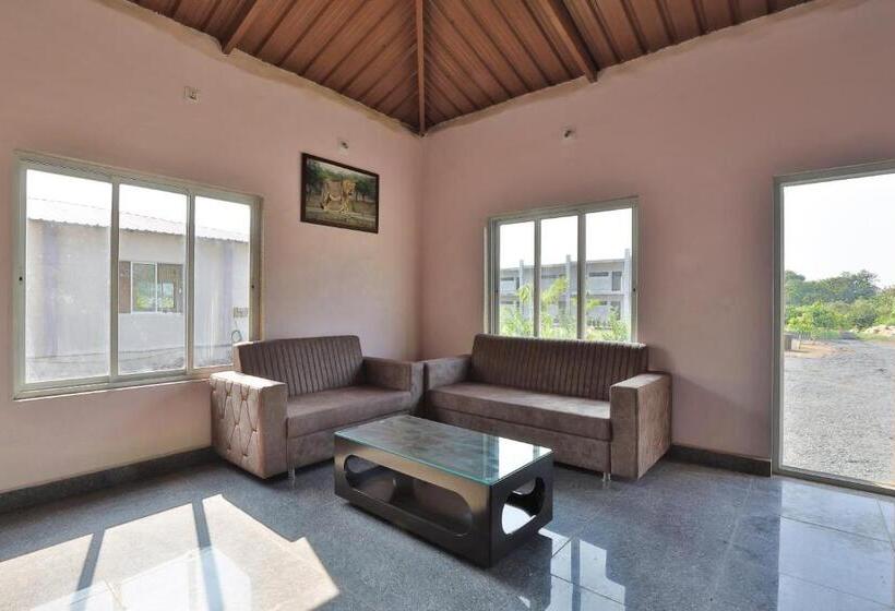 标准间带阳台, Aaranya Gir Resort