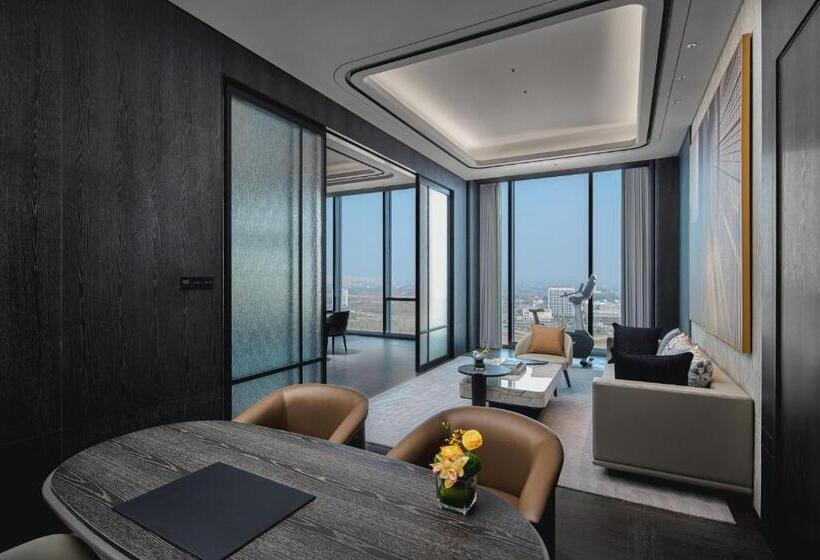 Люкс, Crowne Plaza Ezhou, An Ihg