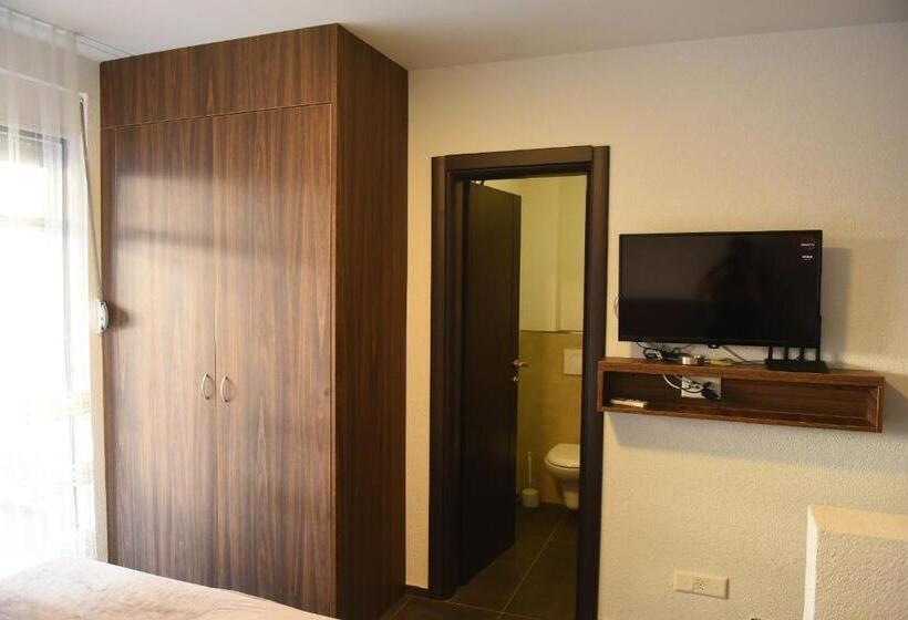 اتاق استاندارد, Apartmani Sutomore Tri Palme