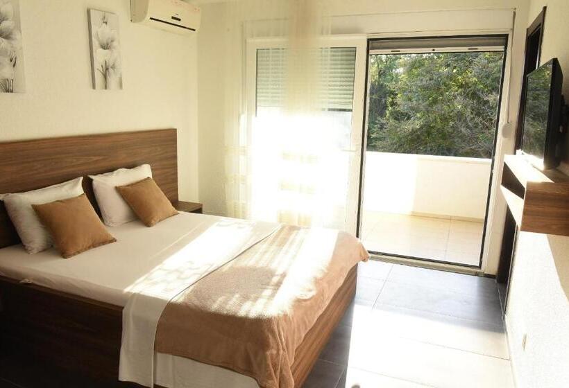 اتاق استاندارد, Apartmani Sutomore Tri Palme