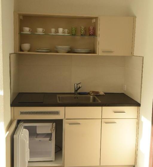 اتاق استاندارد, Apartmani Sutomore Tri Palme