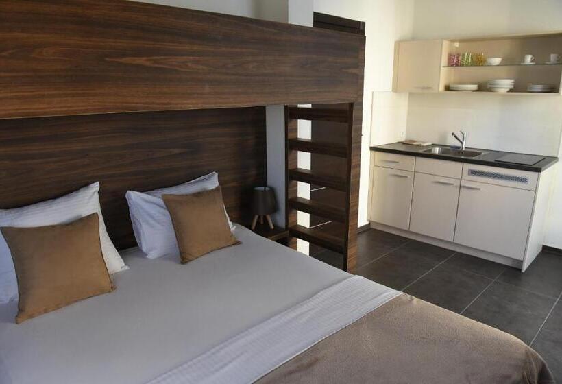اتاق استاندارد با بالکن, Apartmani Sutomore Tri Palme