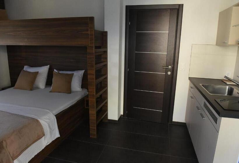 اتاق استاندارد با بالکن, Apartmani Sutomore Tri Palme