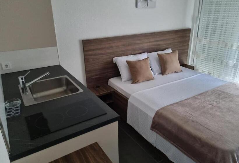 اتاق استاندارد, Apartmani Sutomore Tri Palme