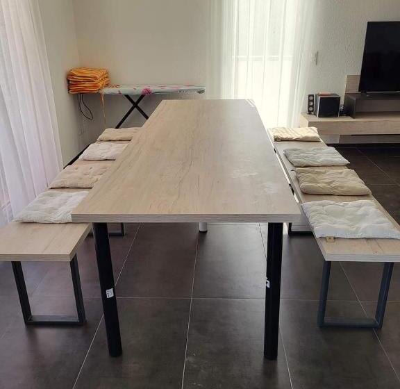 1 Bedroom Penthouse Apartment, Apartmani Sutomore Tri Palme