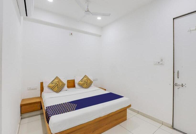 三人经典房间, Spot On Hotel Swagat