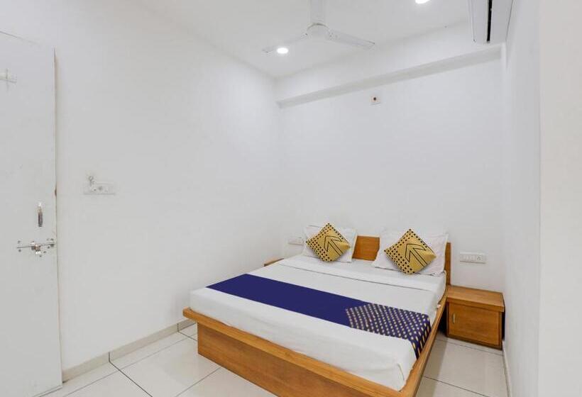 三人经典房间, Spot On Hotel Swagat