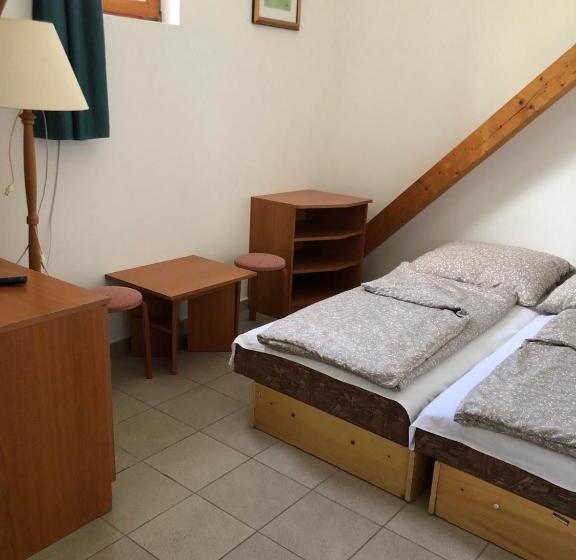 Номер Стандарт Совместная Ванная, Beach Hostel Balatonboglár