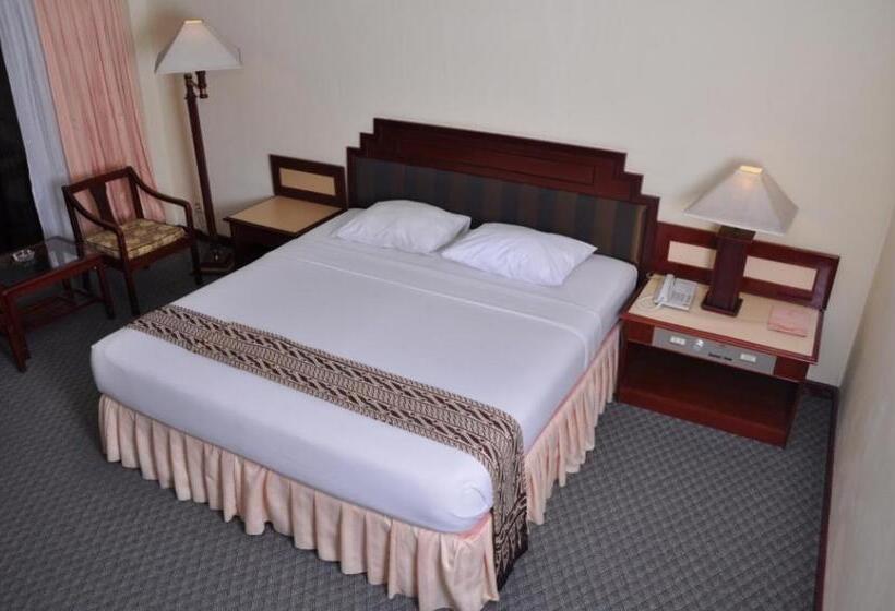 Люкс, Queen Garden Hotel Managed By Salak Hospitality