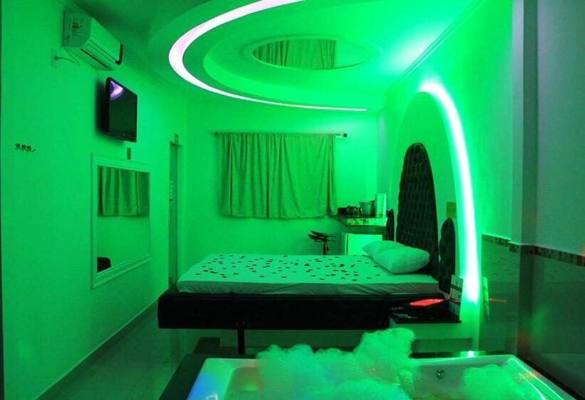 디럭스 스위트, Motel Vitória