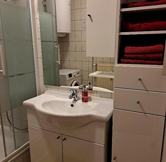 Апартаменты 1 Спальня с Балконом, Rentcenter79_2