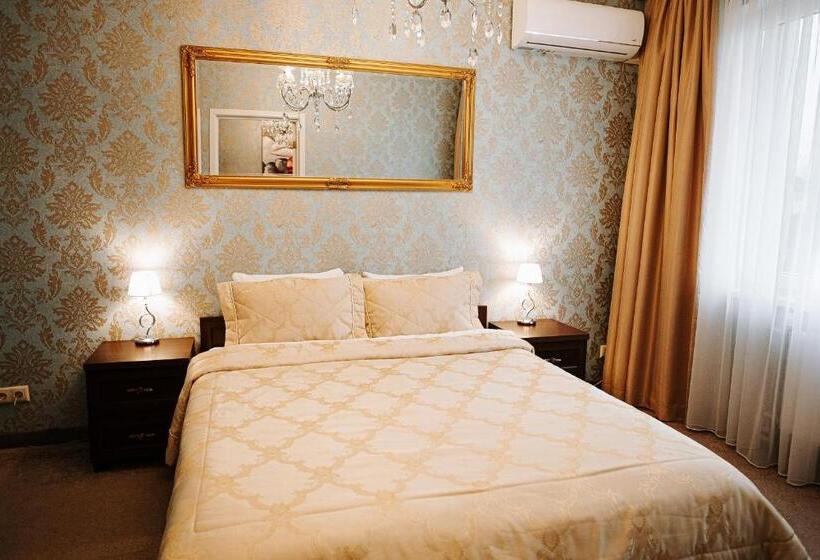 اتاق پریمیوم چهارنفره, Vallery Guest House