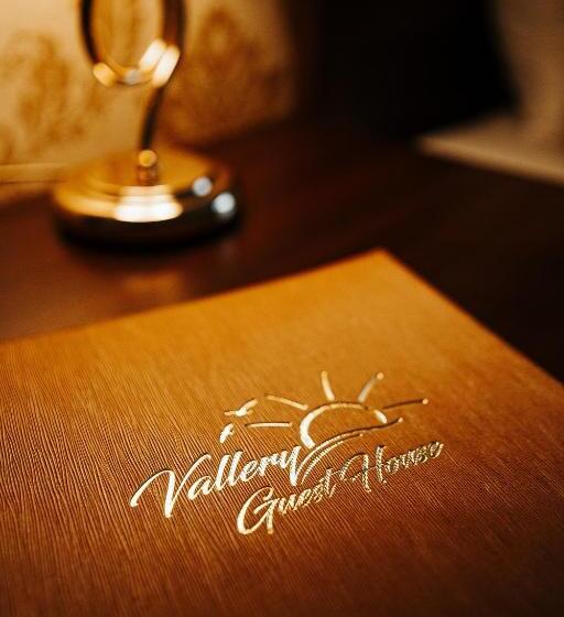 اتاق لوکس, Vallery Guest House