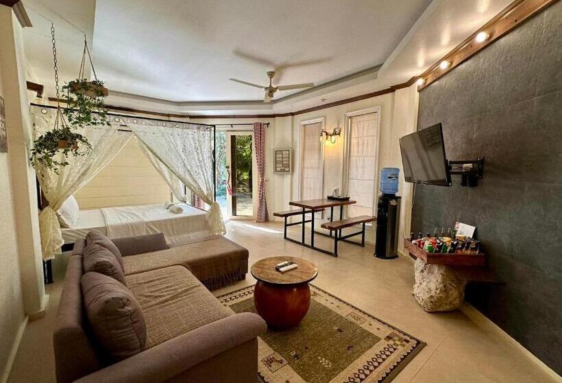 Номер Deluxe Вид на Море, Castle View Hotel Samal