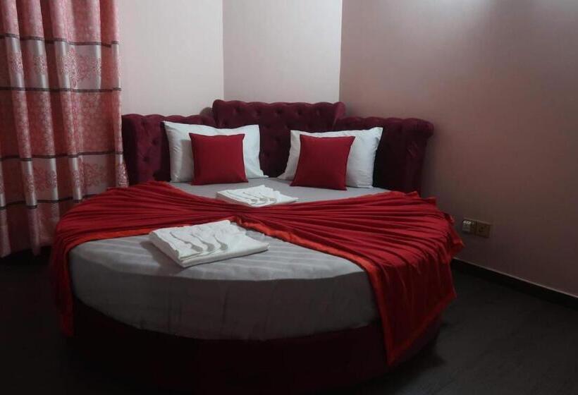 اتاق استاندارد سه نفره, Airport Villa D 87