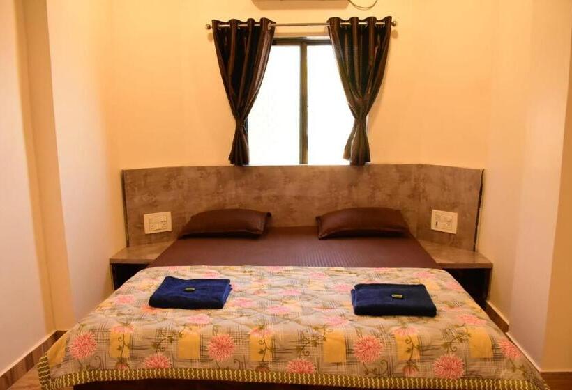 Номер Deluxe, Suyog Hotel,matheran