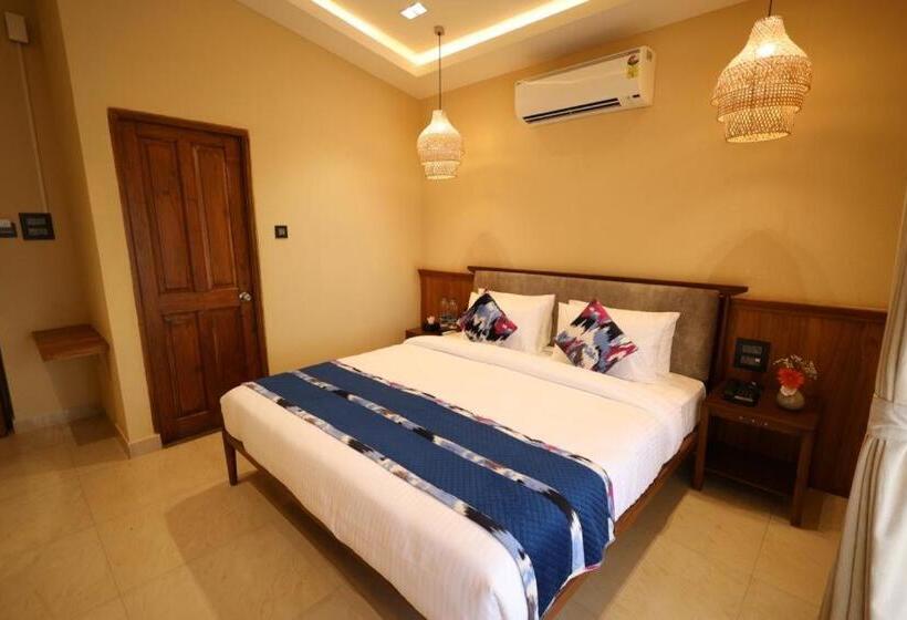 اتاق لوکس با بالکن, Aaristo Beach Resort And Spa