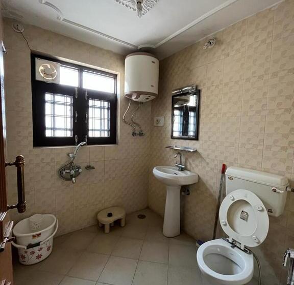 Номер Стандарт, Johns Palace