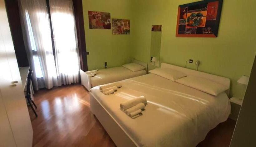 Семейный Номер Вид на Сад, Villa Paradis B&b