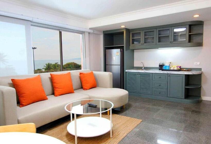 سوییت خانوادگی, Coco Beach Hotel Jomtien Pattaya