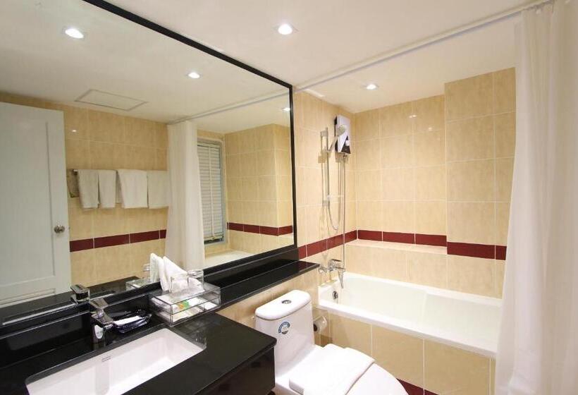 اتاق لوکس, Coco Beach Hotel Jomtien Pattaya