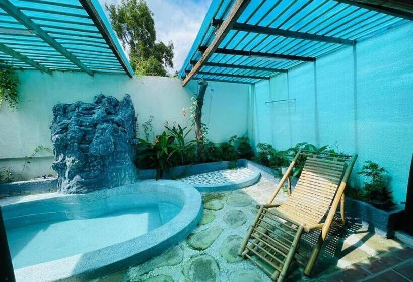 ویلای یک اتاق خوابه با استخر شنا, Garden House Tí Nị