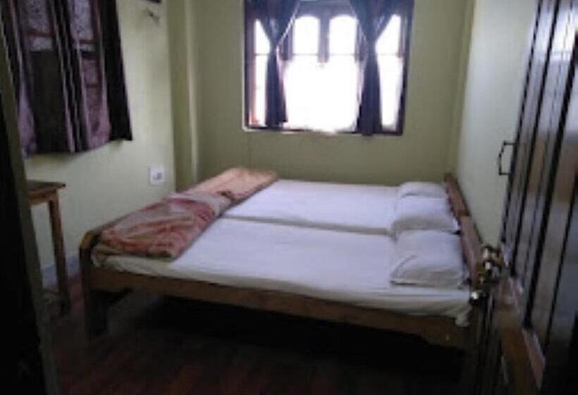 اتاق استاندارد سه نفره, J.p. Lodge , Kalimpong