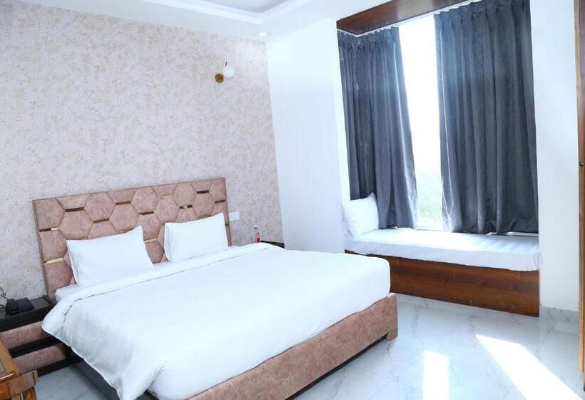 Номер Стандарт Трехместный, Mk Regency