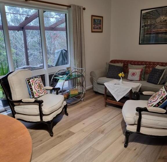Номер Deluxe, Retreat In Stirling