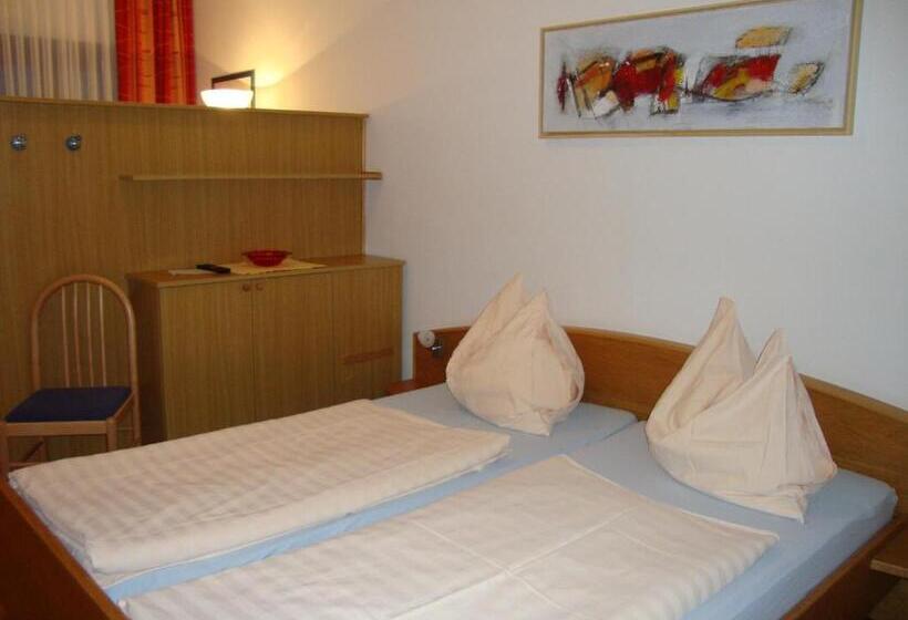 غرفة قياسية, Pension Persch