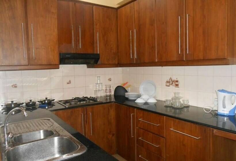 סוויטת 3 חדרי שינה, Akara Suites At Lower Bagathale