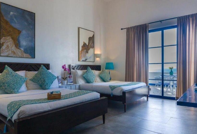 Семейный Номер, Camp Netanya Resort And Spa