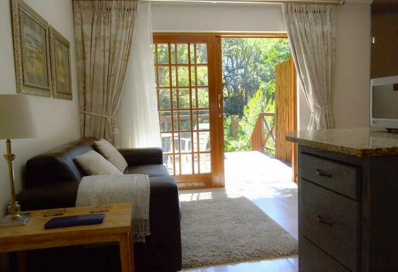 سوییت لوکس, Lydall Wild Tranquil Garden Suites