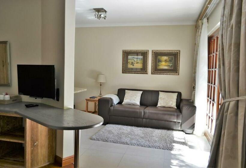 سوییت لوکس, Lydall Wild Tranquil Garden Suites