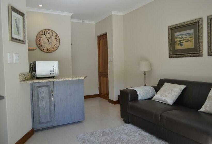 سوییت لوکس, Lydall Wild Tranquil Garden Suites