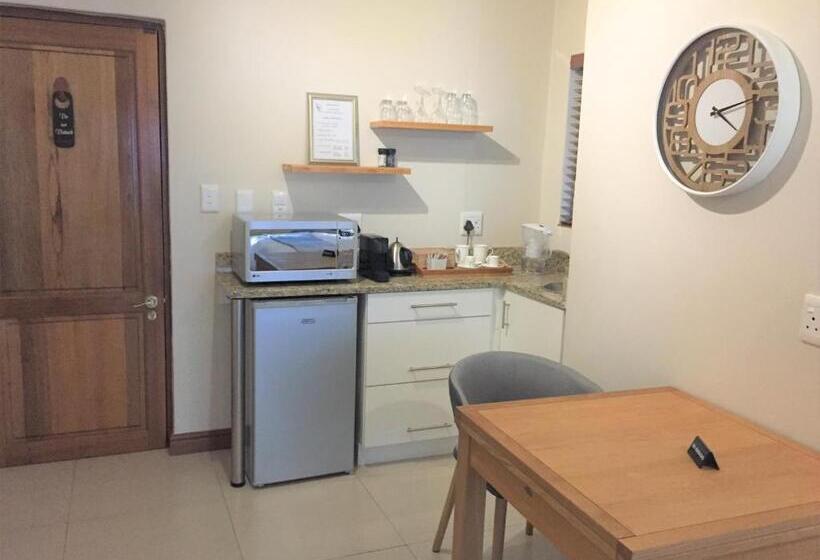 اتاق استاندارد با چشم‌انداز باغ, Lydall Wild Tranquil Garden Suites