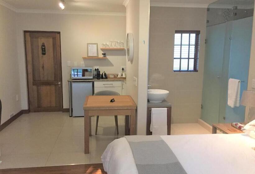اتاق استاندارد با چشم‌انداز باغ, Lydall Wild Tranquil Garden Suites