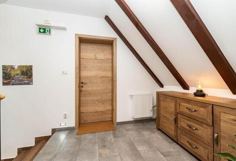 اتاق سوپریور با چشم‌انداز باغ, B&b Villa Sumrak Plitvica Rooms