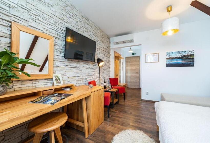 اتاق دلوکس با چشم‌انداز پارک, B&b Villa Sumrak Plitvica Rooms