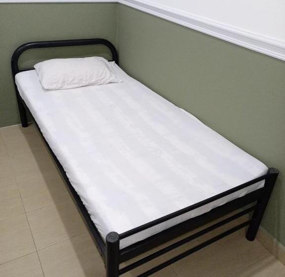 اتاق راحتی سه تخته, Seri Intan Tampin
